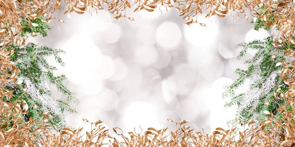 クリスマスの背景の金のヤドリギ — ストック写真