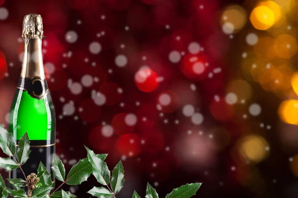 Celebração de champanhe do Ano Novo no fundo de Natal — Fotografia de Stock