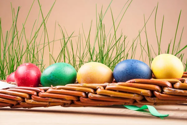 Easter colored eggs and Easter Caroling — Stock Photo, Image