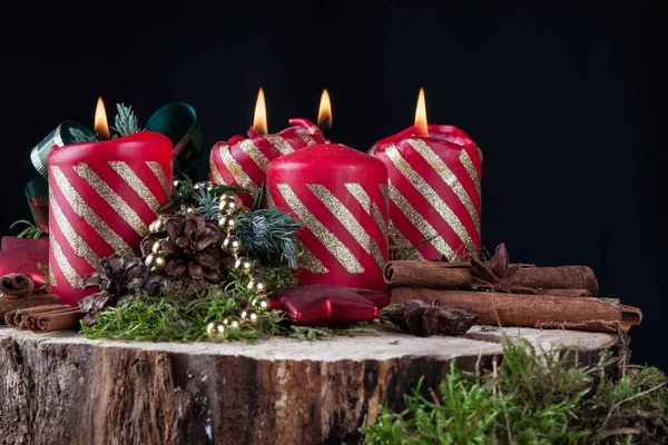 Velas Adviento Sobre Fondo Negro — Foto de Stock