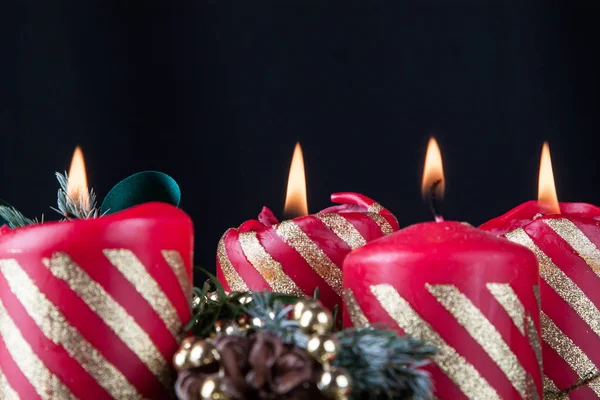 Advent Kaarsen Een Zwarte Achtergrond — Stockfoto