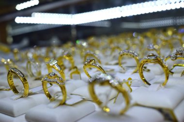 Elmas yüzük, lüks nikah yüzüğü, pahalı.