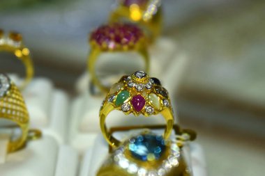 Elmas yüzük, lüks nikah yüzüğü, pahalı.