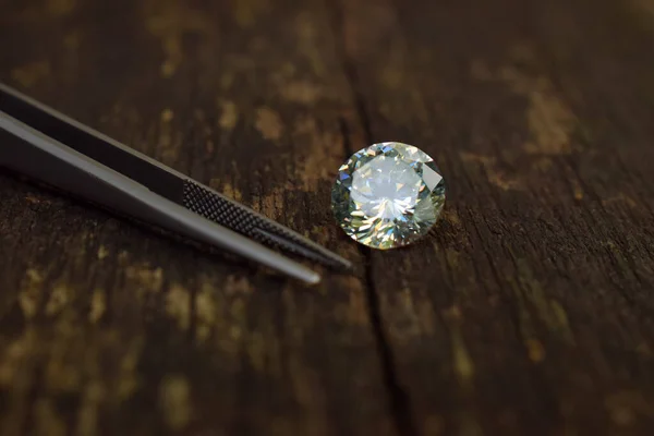 宝石とジュエリーは本物のダイヤモンドです珍しい 豪華な 高価な — ストック写真