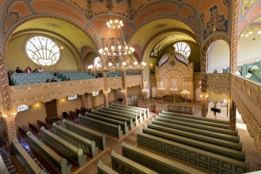 Subotica, Sırbistan - 26 Ekim 2019: Subotica Sinagogu, Voyvodina bölgesinin tarihi simgesi. Jakab ve Komor Sinagogu.