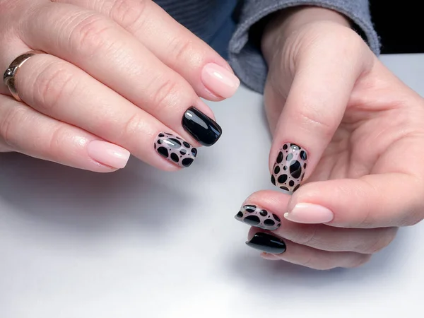 manicure design in a beauty salon