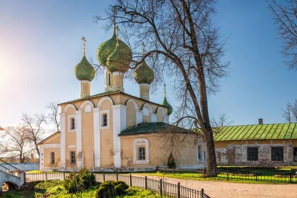 Iglesia bautista en el monasterio de Alekseevsky —  Fotos de Stock
