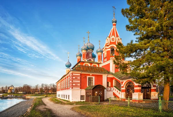 Kostel kníže Dimitrij — Stock fotografie