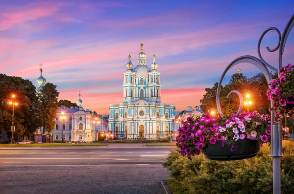 Smolny katedry w Sankt Petersburgu — Zdjęcie stockowe