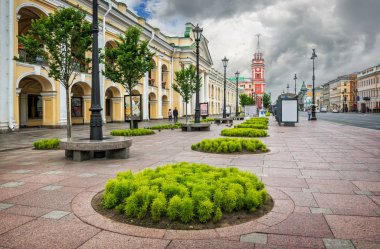 Nevsky Prospect Yeşiller