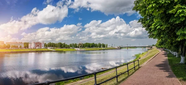 O rio Volga em Tver — Fotografia de Stock