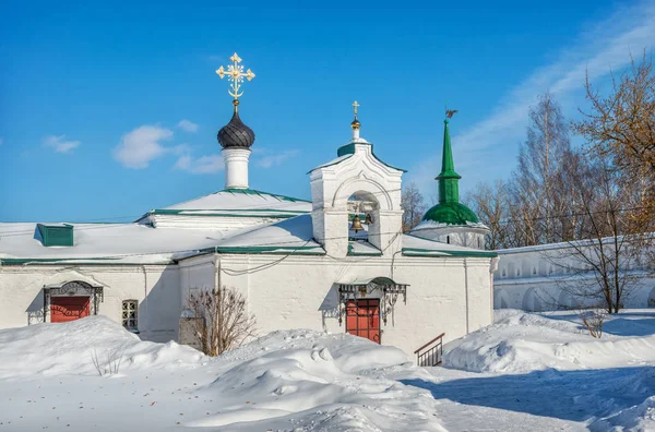 «Сретенская» церкви в Alexandrovskaya Слобода — стокове фото