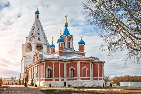 Церква в Тихвінської Божої Матері Божої Матері в Кремлі в Коломні — стокове фото