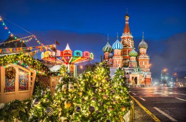 Moskova 'da Kızıl Meydan' da Yeni Yıl Atlıkarınca