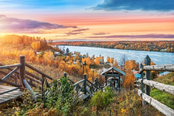 Tahta merdiven. — Stok fotoğraf