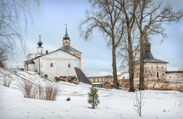 Radonezsi Szent Szergej templom és a torony — Stock Fotó