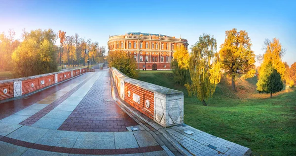 View Bridge Ravine Buildings Tsaritsyno Park Moscow Early Autumn Sunny — Stock Photo, Image