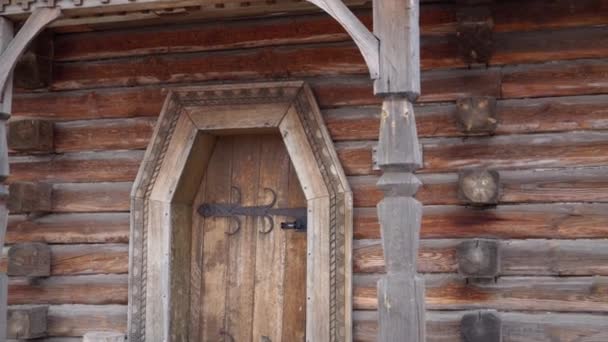 Старый Деревянный Дом Деревне — стоковое видео