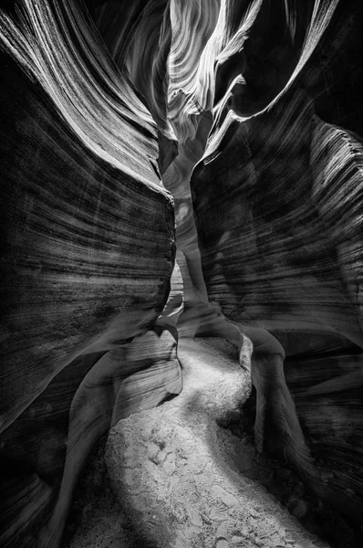 Antelope Canyon (B & W ) — стоковое фото