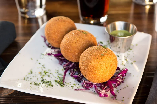 Baba Rellenas (patates topları)