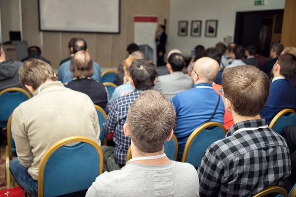 Vergadering in een conferentiezaal. — Stockfoto