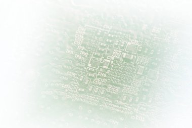 pc devre panosunu, iş tanıtımı için arka plan olarak beyaza kenarlarında, soluk ışık siluet