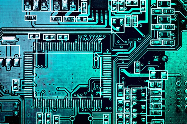 Płytka obwodu drukowanego. Elektroniczna technologia sprzętu komputerowego. Płyta główna chip cyfrowy. Wykształcenie techniczne. Zintegrowany procesor komunikacyjny. Element inżynierii informacyjnej. — Zdjęcie stockowe