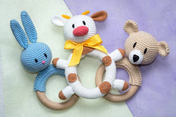 Homemade amigurumi toys for toddlers. — Stock Photo, Image