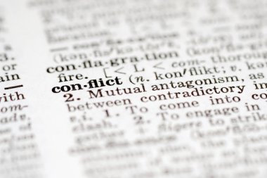 Tanımını sözlüğünden sözcük çatışma