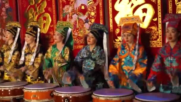 Moscow Russia February 2018 Drummers Girls Taiko Spirational Asian Drum — Stock Video