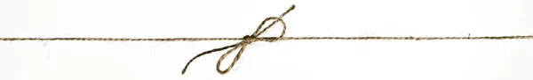 Einzelner Schleifenknoten Auf Einer Leinenschnur Isoliert Auf Weißem Hintergrund — Stockfoto