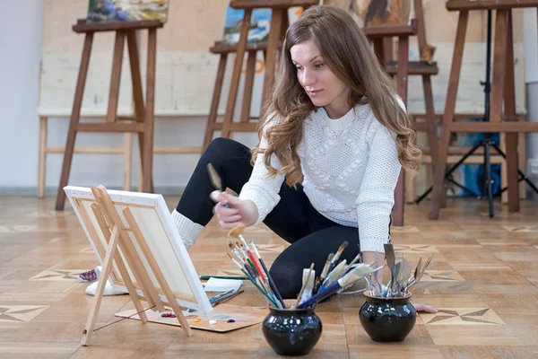 Artist Sits Floor Art Studio Paints Oil Painting — 스톡 사진