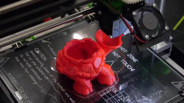 3D printen - Detail van een 3D-printer — Stockvideo