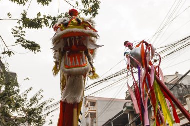 Her yıl, 1 ay ay 4 gün Dong Ky Köyü fişek Festivali 30 Ocak 2017 üzerinde tutar