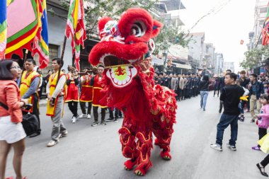 Her yıl, 1 ay ay 4 gün Dong Ky Köyü fişek Festivali 30 Ocak 2017 üzerinde tutar