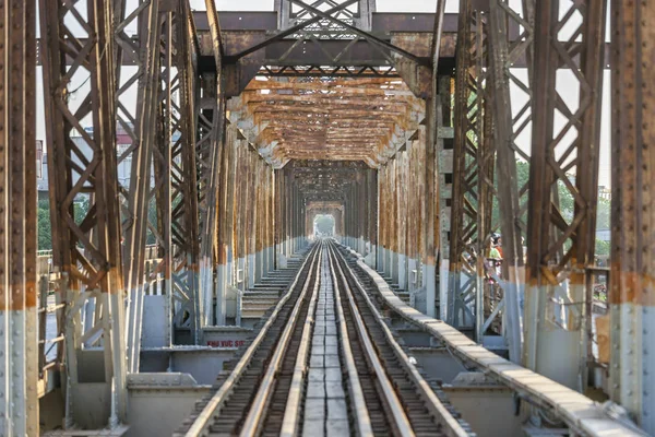 Long bien bridge at Hanoi, Vietnam — Stock Photo, Image