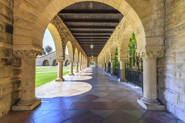 Universidad de Stanford en Paolo Alto — Foto de Stock