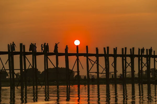 Γέφυρα U Bein στο ηλιοβασίλεμα — Φωτογραφία Αρχείου
