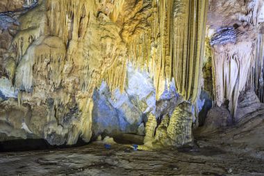 Phong Nha Ke Bang cennet mağarada