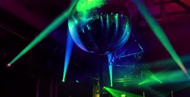 Disko ayna topu parti ışıkları