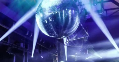 Disko ayna topu parti ışıkları