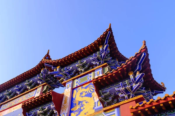 Kínai hagyományos építészet, a kapu részlet közelkép — Stock Fotó
