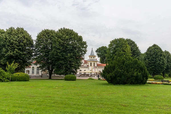 Banja Koviljaca Serbia July 2019 Beautiful Landscape Trees Flowers Architecture — 스톡 사진