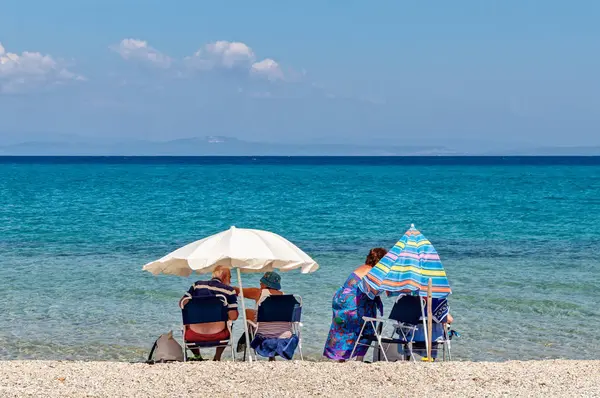 Halkidiki Grecia Agosto 2019 Possidi Beach Halkidiki Grecia Gli Anziani — Foto Stock