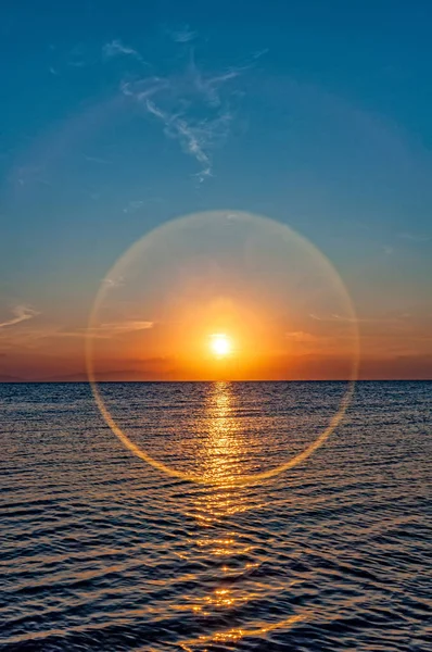 Zonsondergang Zee Met Een Cirkeleffect — Stockfoto