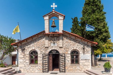 Kallithea, Yunanistan - 05 Eylül 2019: Kallithea, Halkidiki 'deki Aziz Nicholas Ortodoks Kilisesi