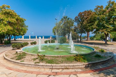 Kallithea, Yunanistan - 05 Eylül 2019: Yunanistan 'ın Kallithea kentindeki çeşme 