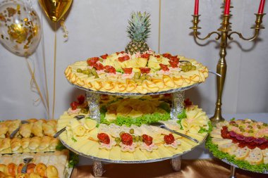 Lezzetli aperatif masada.