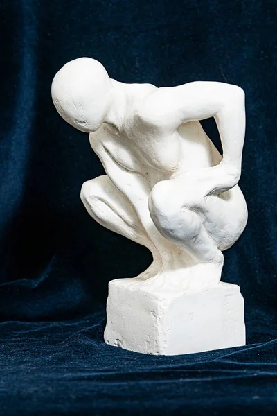Escultura Yeso Hombre Desconocido Hombre Agacha — Foto de Stock