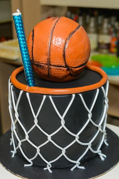 Basket Cake Images Libres De Droit Photos De Basket Cake Depositphotos